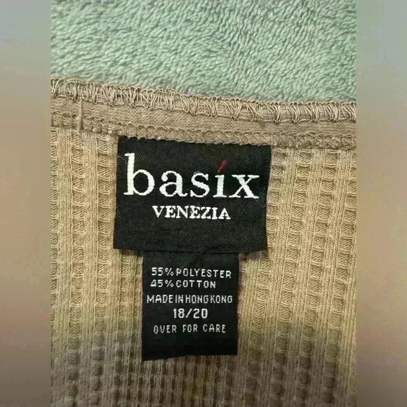 Women’s Brown Basix Button Down - Picture 4 of 6